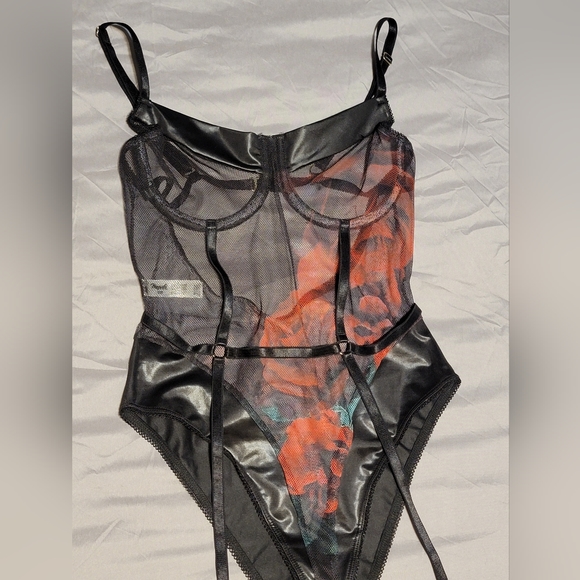 Black Floral Mesh Teddy Bodysuit Lingerie Small Medium - Picture 3 of 8